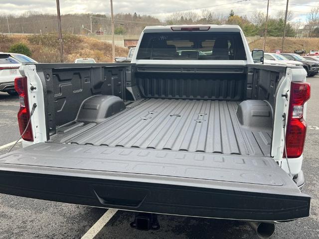 2025 Chevrolet Silverado 2500 HD Vehicle Photo in GARDNER, MA 01440-3110