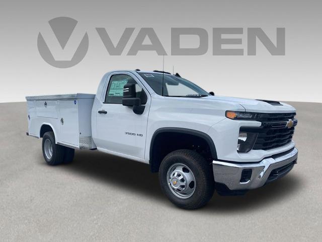 2024 Chevrolet Silverado 3500 HD CC Vehicle Photo in SAVANNAH, GA 31406-4513