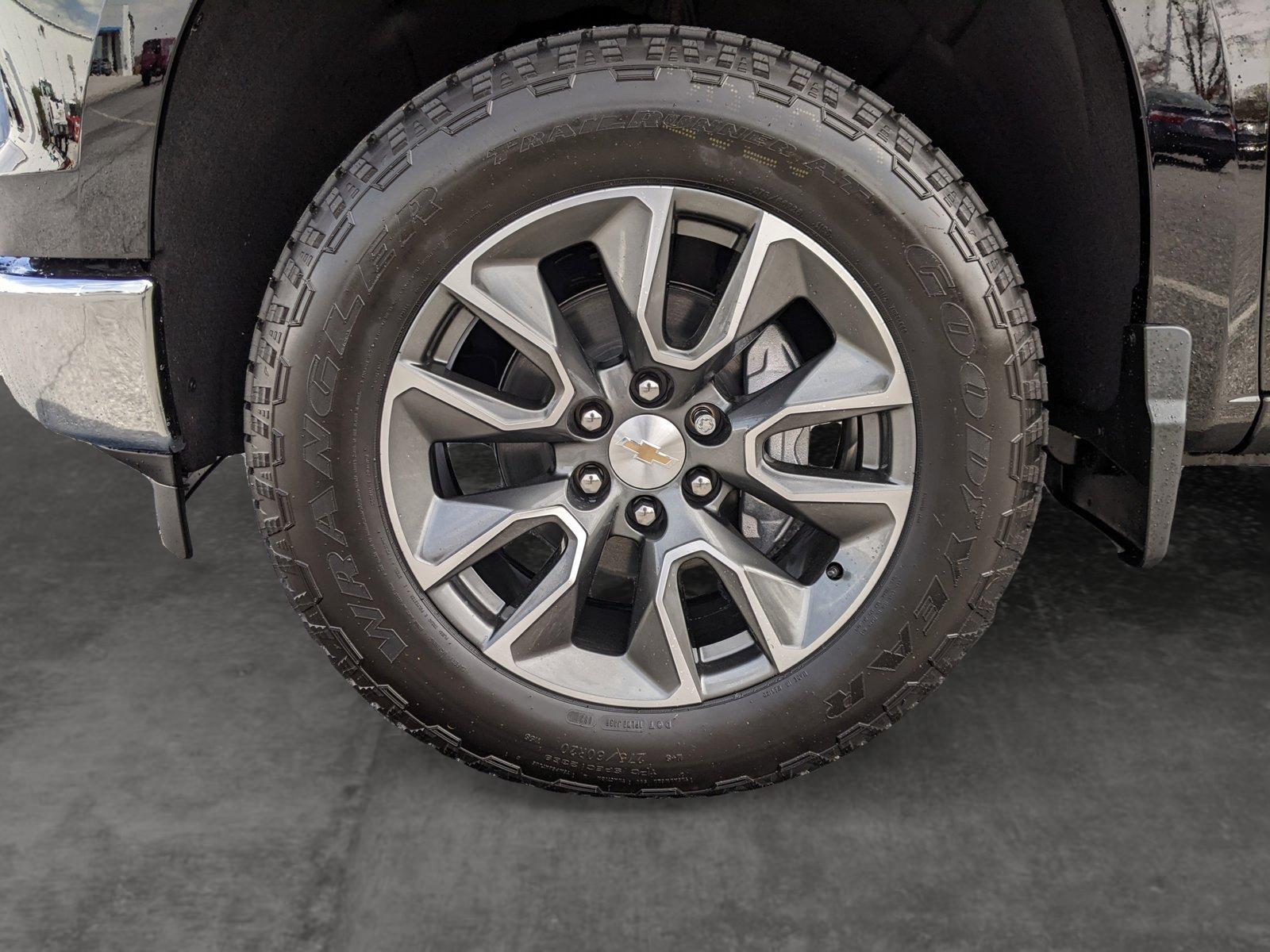 2024 Chevrolet Silverado 1500 Vehicle Photo in TIMONIUM, MD 21093-2300