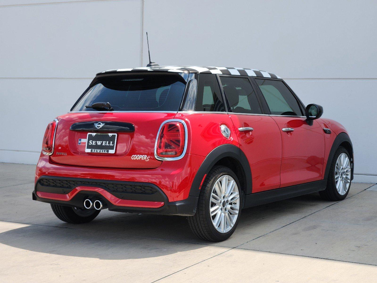 2022 MINI Cooper S Hardtop 4 Door Signature Vehicle Photo in PLANO, TX 75024