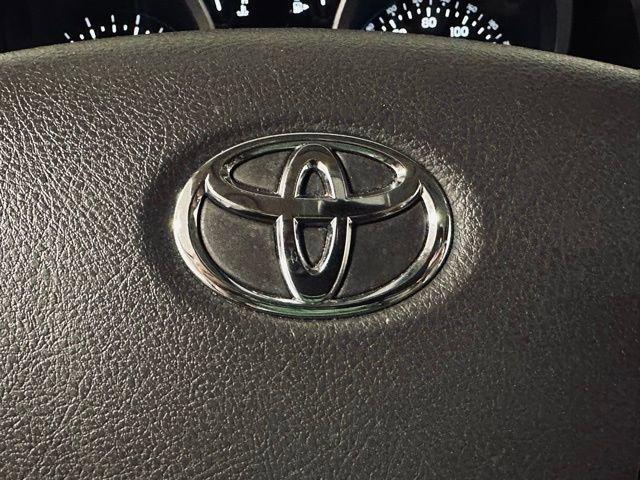 2015 Toyota Land Cruiser Vehicle Photo in MEDINA, OH 44256-9631