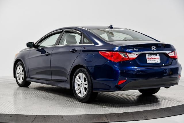 2014 Hyundai SONATA Vehicle Photo in Akron, OH 44312