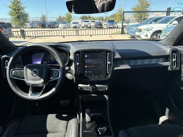 2021 Volvo XC40 Vehicle Photo in Grapevine, TX 76051