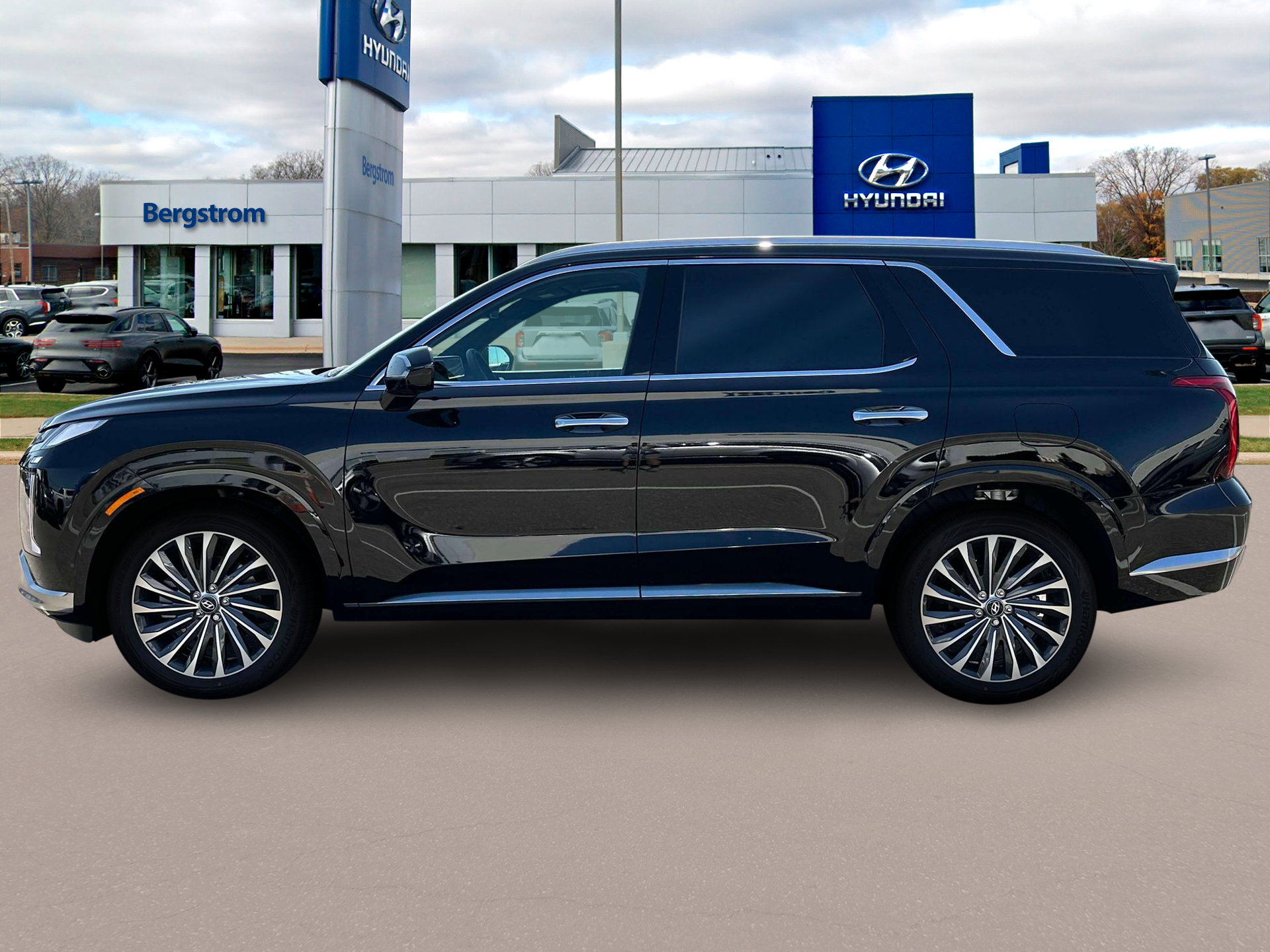 2025 Hyundai PALISADE Vehicle Photo in Green Bay, WI 54304