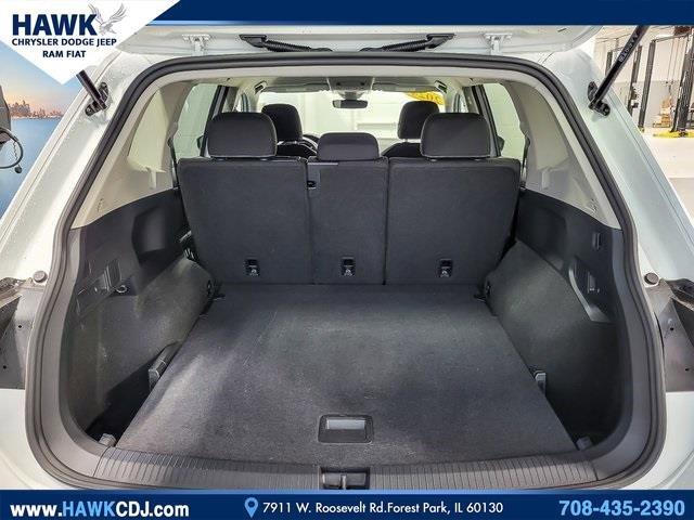 2024 Volkswagen Tiguan Vehicle Photo in Saint Charles, IL 60174