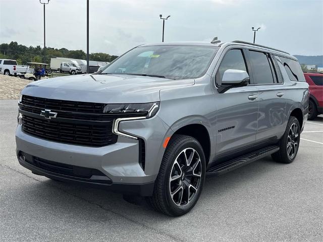 2024 Chevrolet Suburban Vehicle Photo in ALCOA, TN 37701-3235