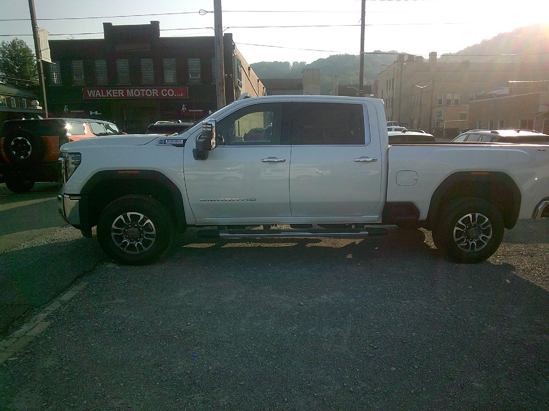 2024 GMC Sierra 2500 HD Vehicle Photo in KITTANNING, PA 16201-1536