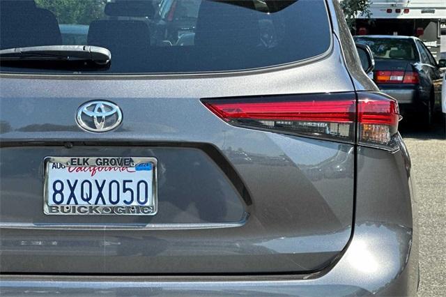 2021 Toyota Highlander Vehicle Photo in ELK GROVE, CA 95757-8703