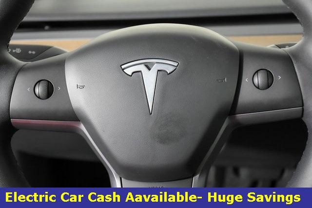 2020 Tesla Model Y Vehicle Photo in Puyallup, WA 98371