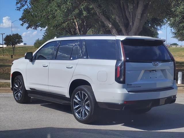 2022 Cadillac Escalade Vehicle Photo in DENTON, TX 76210-9321