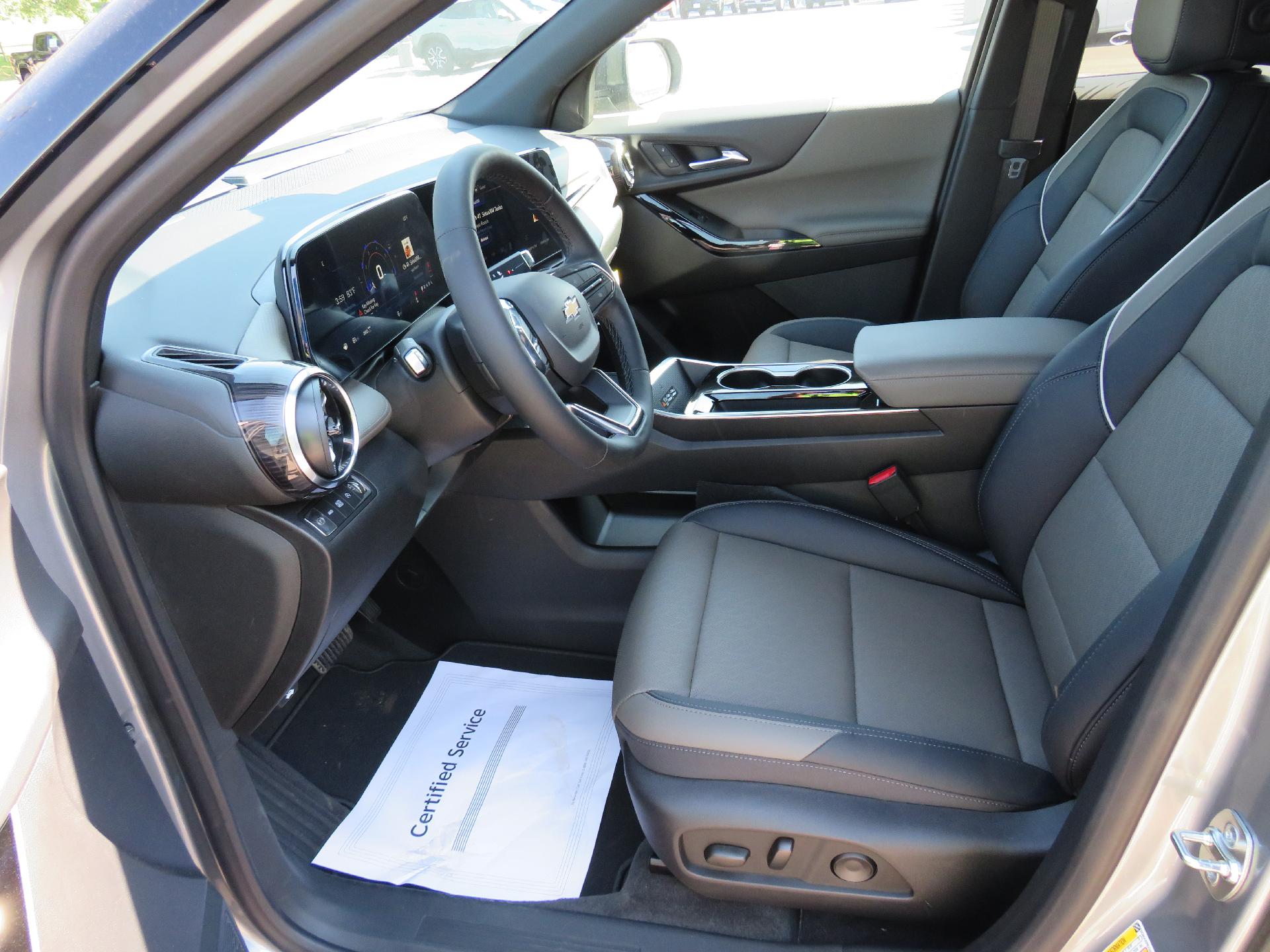 2025 Chevrolet Equinox Vehicle Photo in MAPLETON, IA 51034-1072