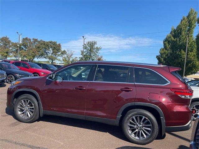 2019 Toyota Highlander Vehicle Photo in Willow Grove, PA 19090