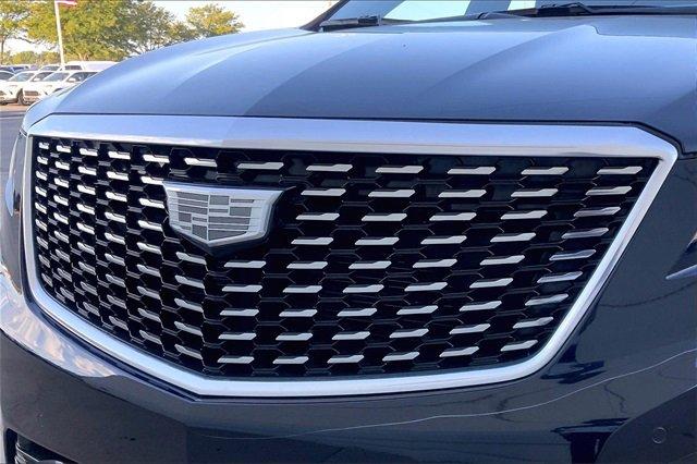 2021 Cadillac XT5 Vehicle Photo in TOPEKA, KS 66609-0000