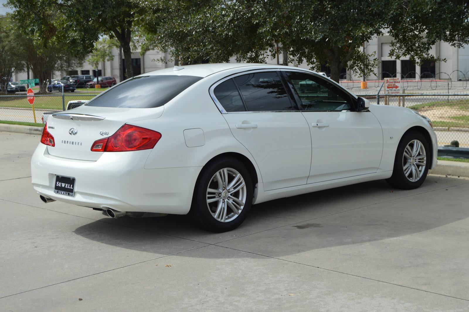 2015 INFINITI Q40 Vehicle Photo in Houston, TX 77090