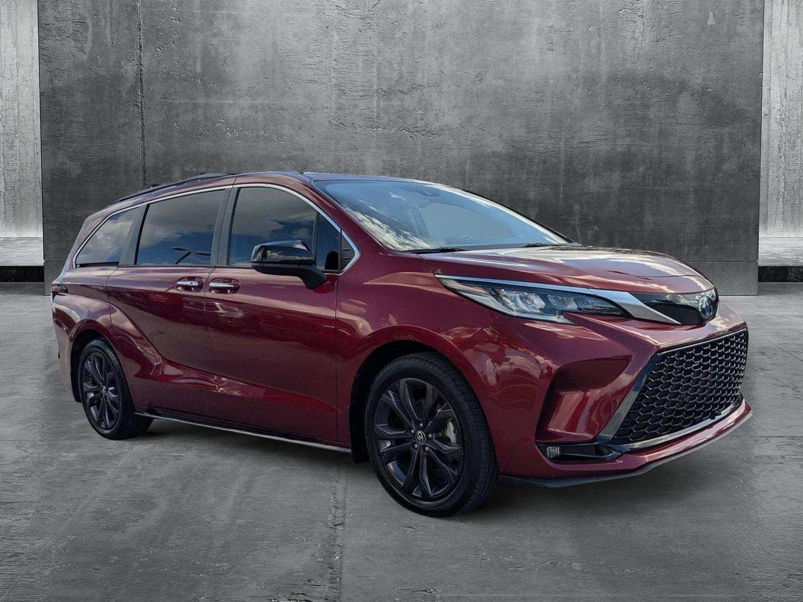 2022 Toyota Sienna Vehicle Photo in Winter Park, FL 32792