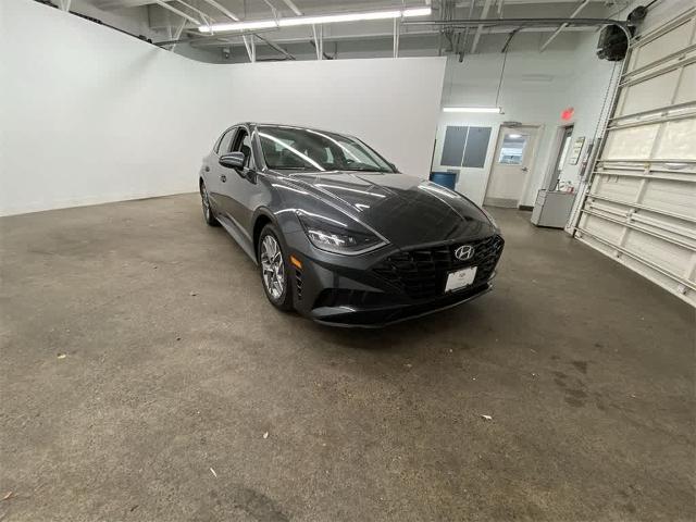 2022 Hyundai Sonata Vehicle Photo in PORTLAND, OR 97225-3518