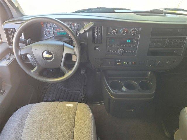 2020 Chevrolet Express Passenger Vehicle Photo in PITTSBURG, CA 94565-7121