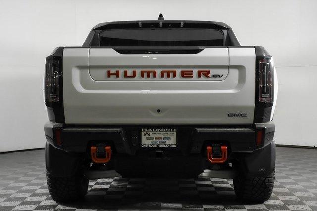 2024 GMC HUMMER EV Pickup Vehicle Photo in PUYALLUP, WA 98371-4149