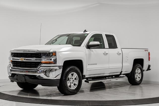 2017 Chevrolet Silverado 1500 Vehicle Photo in Akron, OH 44312