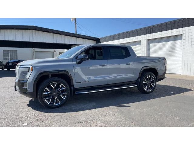 2024 GMC Sierra EV Vehicle Photo in TURLOCK, CA 95380-4918