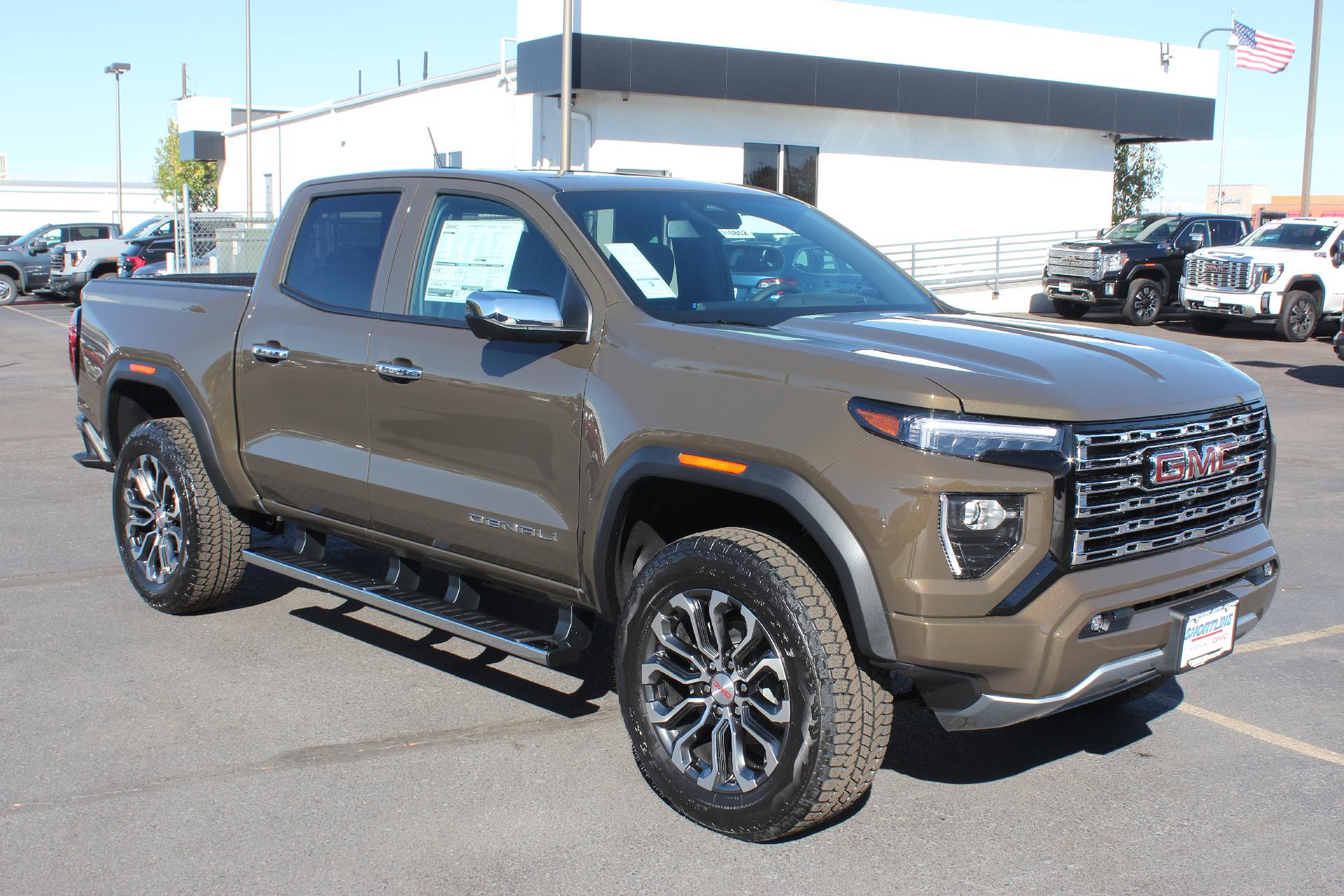 2024 GMC Canyon Vehicle Photo in AURORA, CO 80012-4011