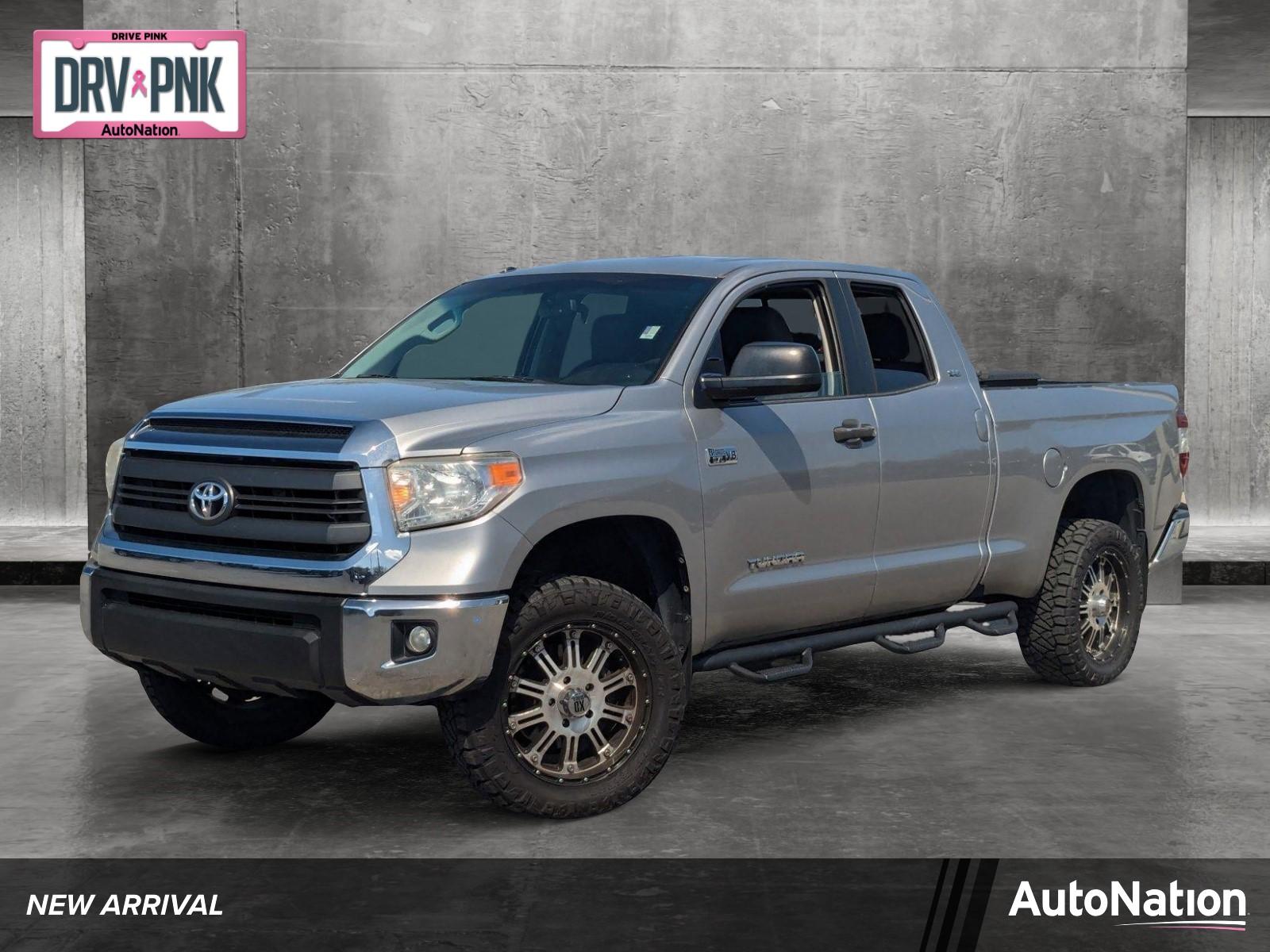 2015 Toyota Tundra 2WD Truck Vehicle Photo in St. Petersburg, FL 33713