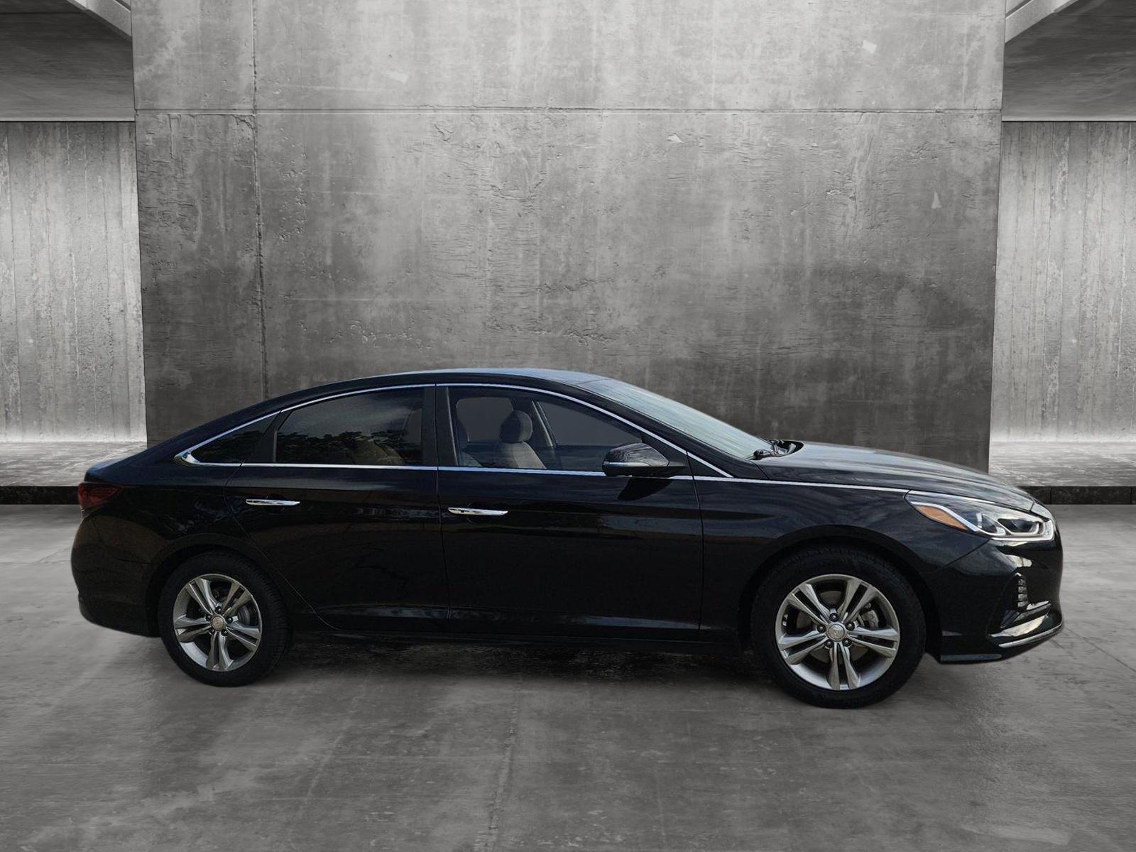 2018 Hyundai Sonata Vehicle Photo in NORTH RICHLAND HILLS, TX 76180-7199