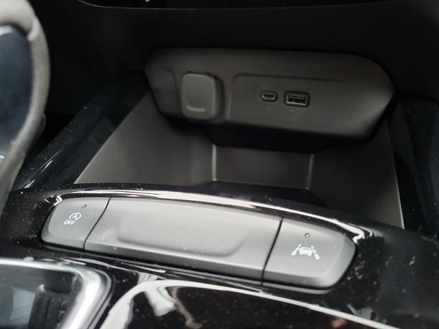 2025 Chevrolet Trax Vehicle Photo in JOLIET, IL 60435-8135