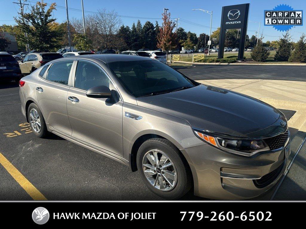 2018 Kia Optima Vehicle Photo in Saint Charles, IL 60174