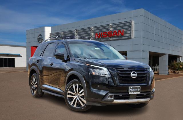 2025 Nissan Pathfinder Vehicle Photo in Denison, TX 75020