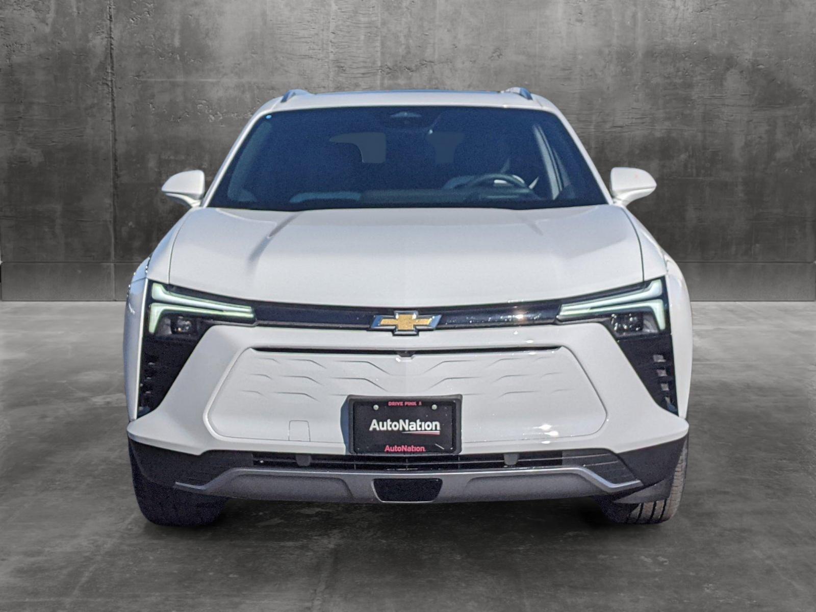 2024 Chevrolet Blazer EV Vehicle Photo in VALENCIA, CA 91355-1705