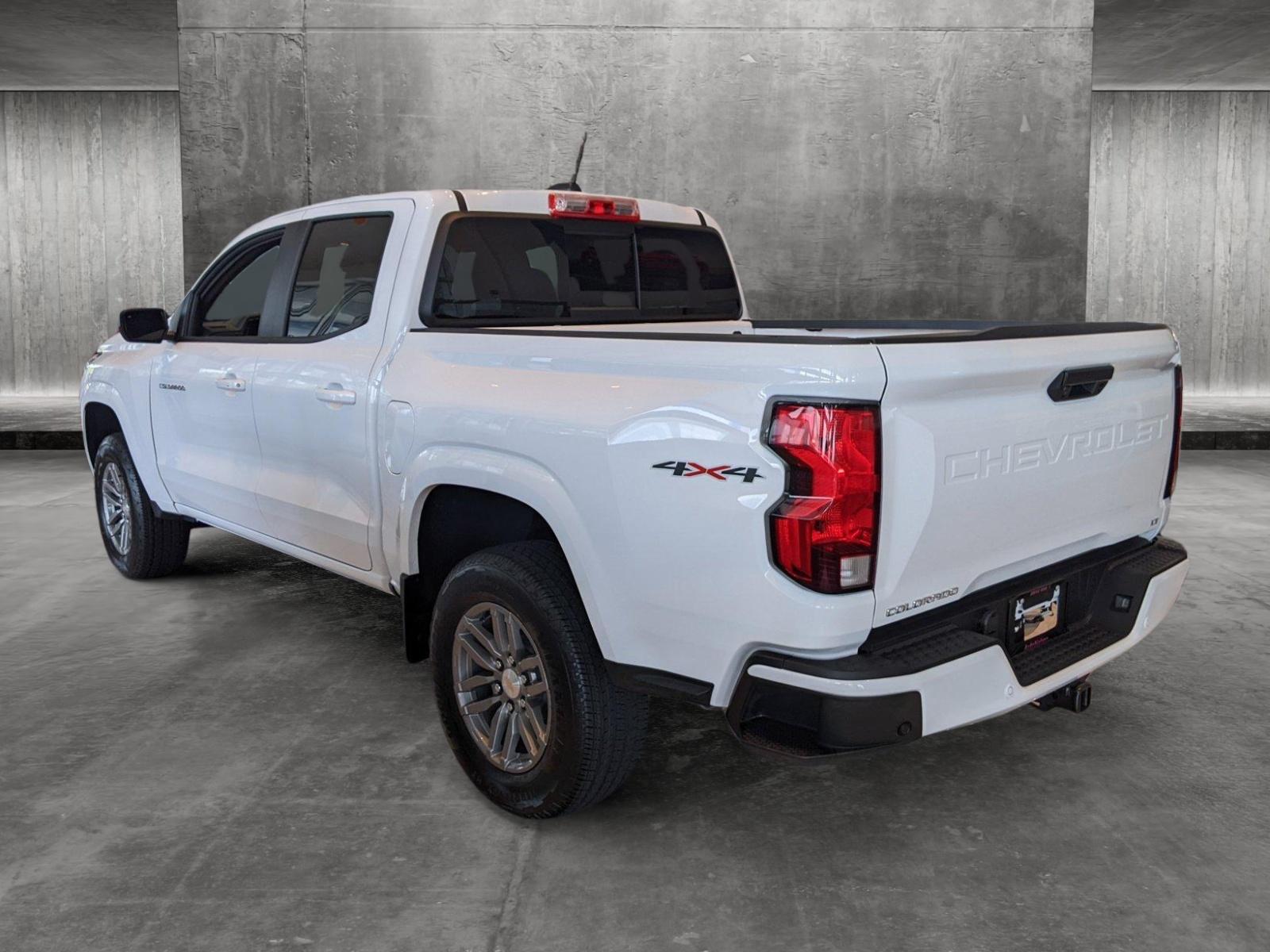 2024 Chevrolet Colorado Vehicle Photo in PEMBROKE PINES, FL 33024-6534