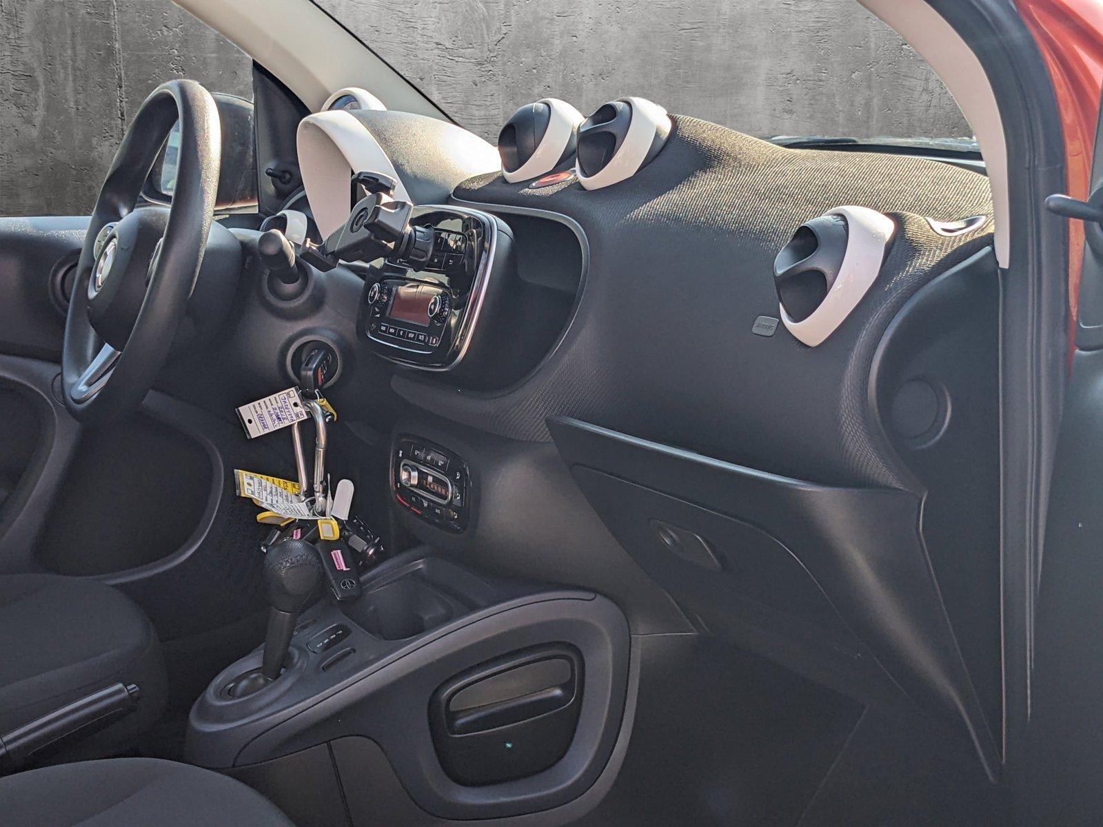 2018 smart fortwo electric drive Vehicle Photo in MIAMI, FL 33172-3015