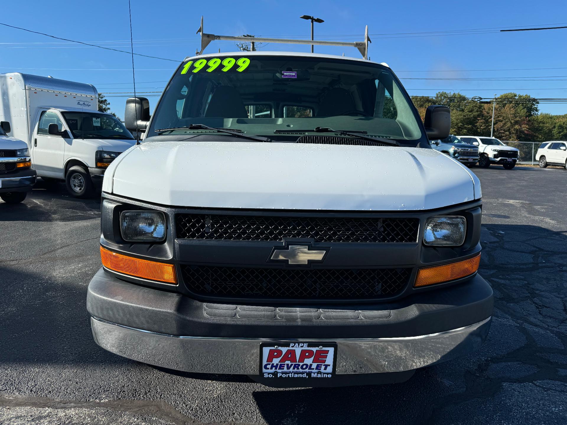 2015 Chevrolet Express Cargo Van Vehicle Photo in SOUTH PORTLAND, ME 04106-1997