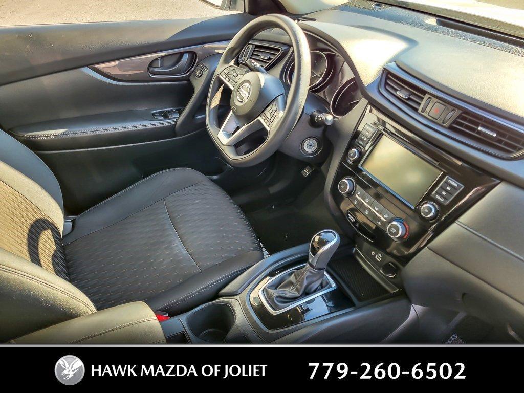 2019 Nissan Rogue Vehicle Photo in Saint Charles, IL 60174