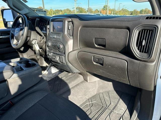 2022 Chevrolet Silverado 3500 HD CC Vehicle Photo in COLUMBIA, MO 65203-3903