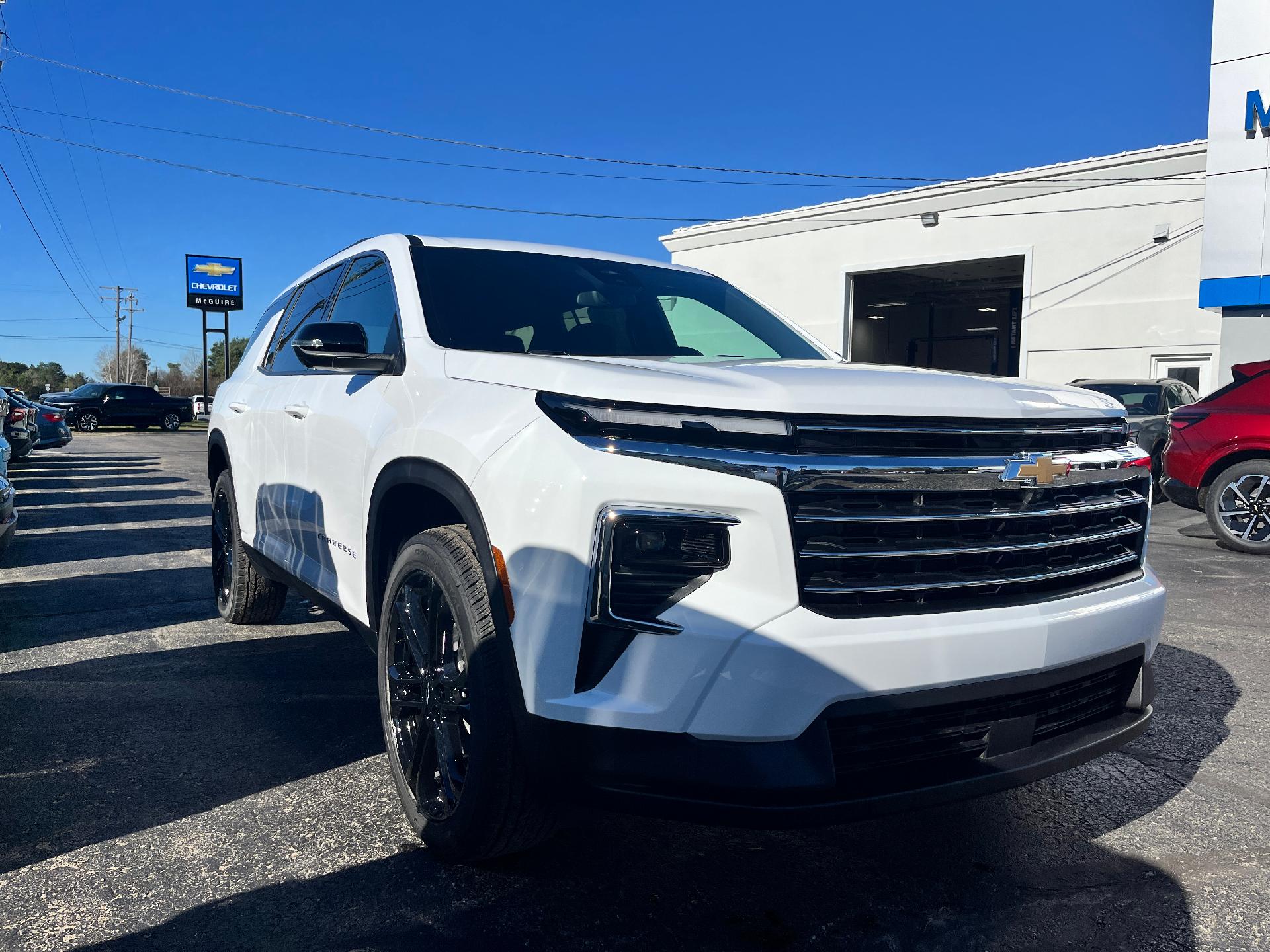 2024 Chevrolet Traverse Vehicle Photo in CLARE, MI 48617-9414