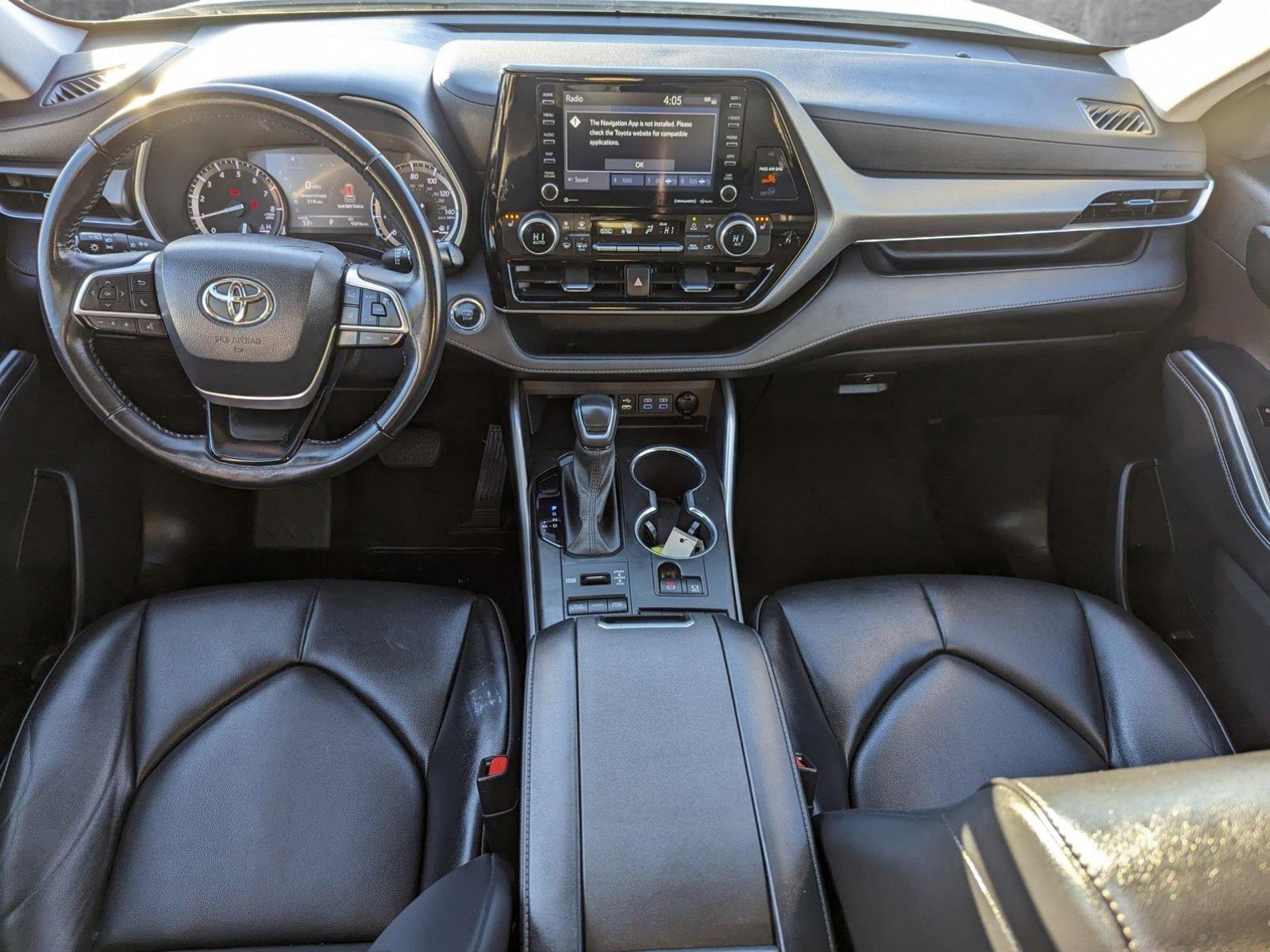 2022 Toyota Highlander Vehicle Photo in Spokane Valley, WA 99212