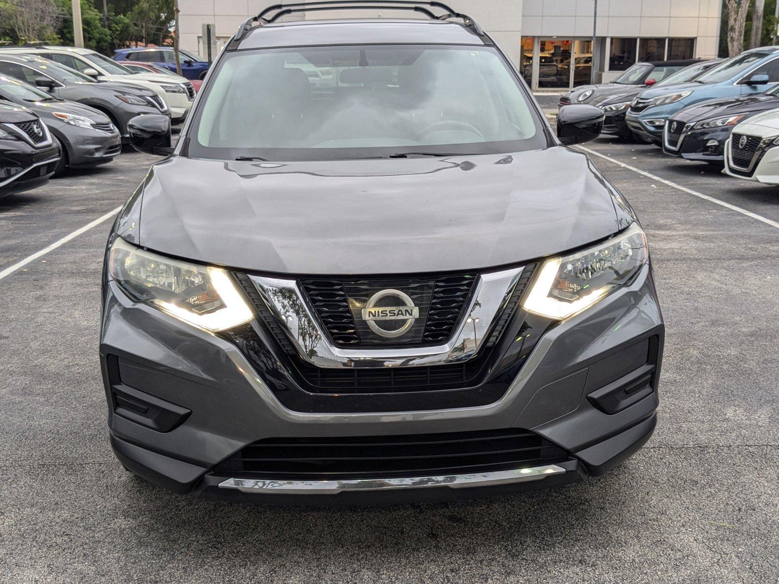 2017 Nissan Rogue Vehicle Photo in Miami, FL 33135