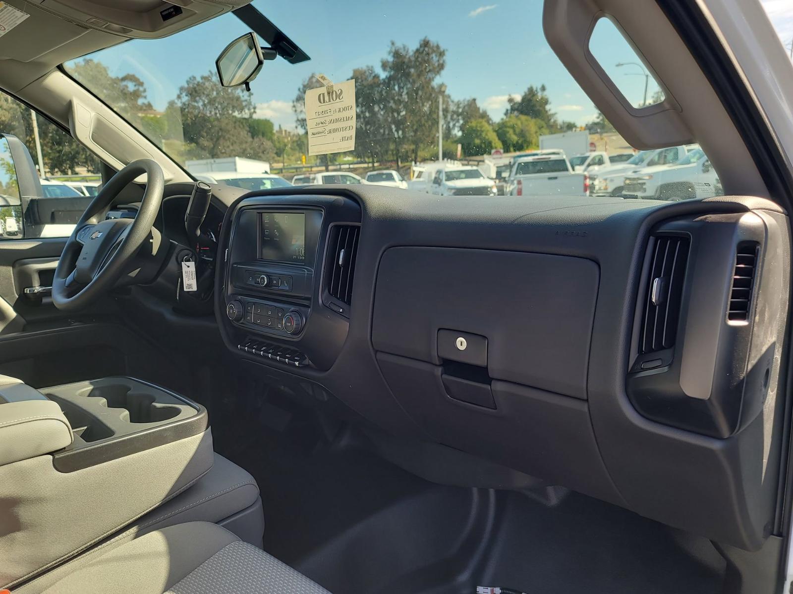 2023 Chevrolet Silverado Chassis Cab Vehicle Photo in LA MESA, CA 91942-8211