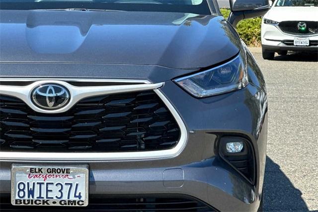 2021 Toyota Highlander Vehicle Photo in ELK GROVE, CA 95757-8703