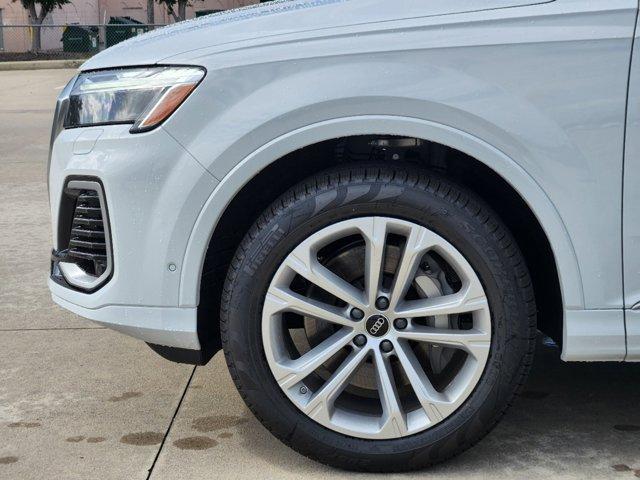 2025 Audi Q7 Vehicle Photo in HOUSTON, TX 77090