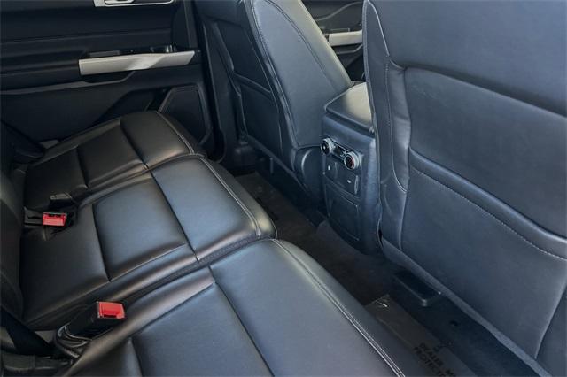 2023 Ford Explorer Vehicle Photo in ELK GROVE, CA 95757-8703