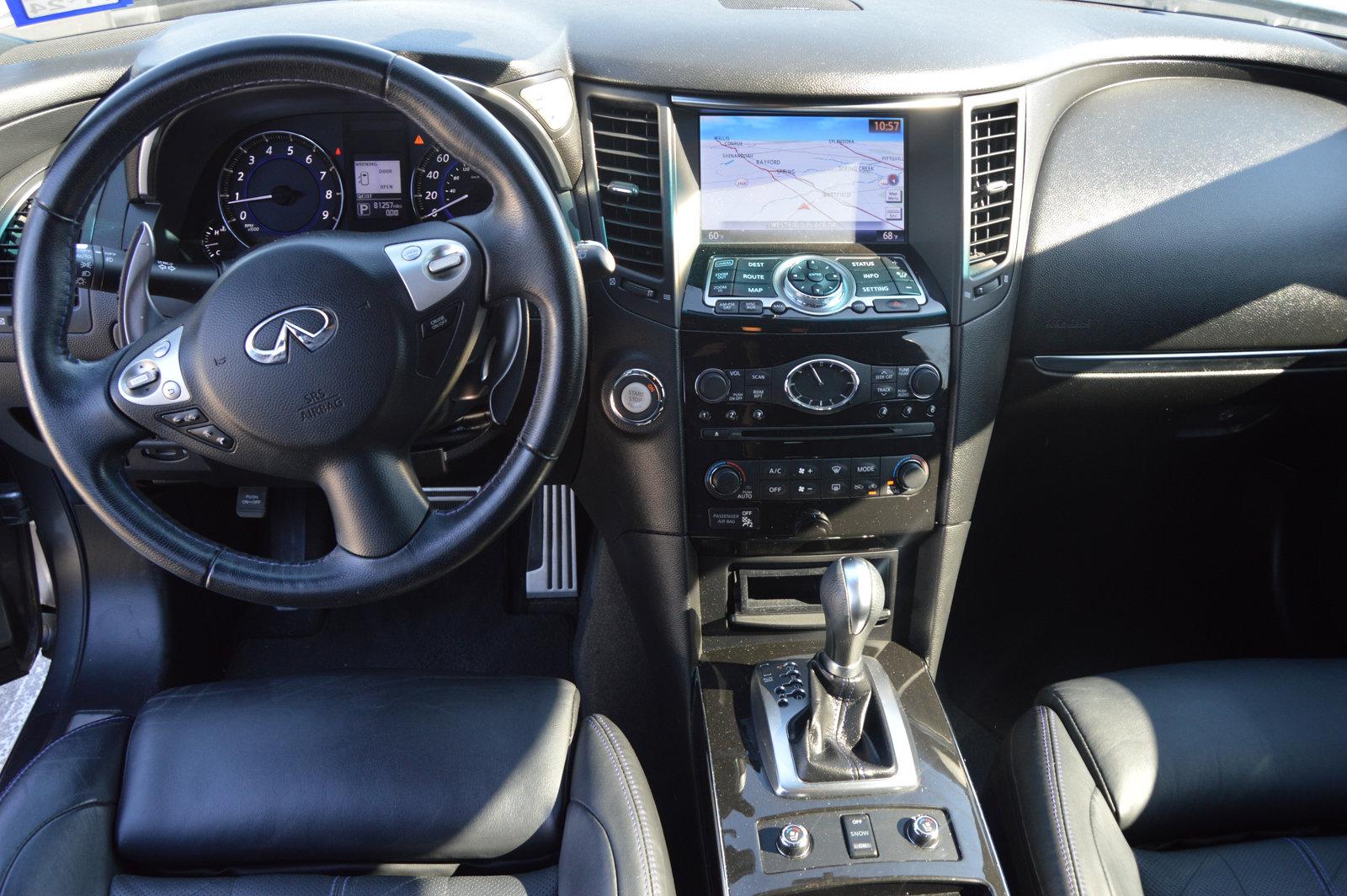 2017 INFINITI QX70 Vehicle Photo in Houston, TX 77090