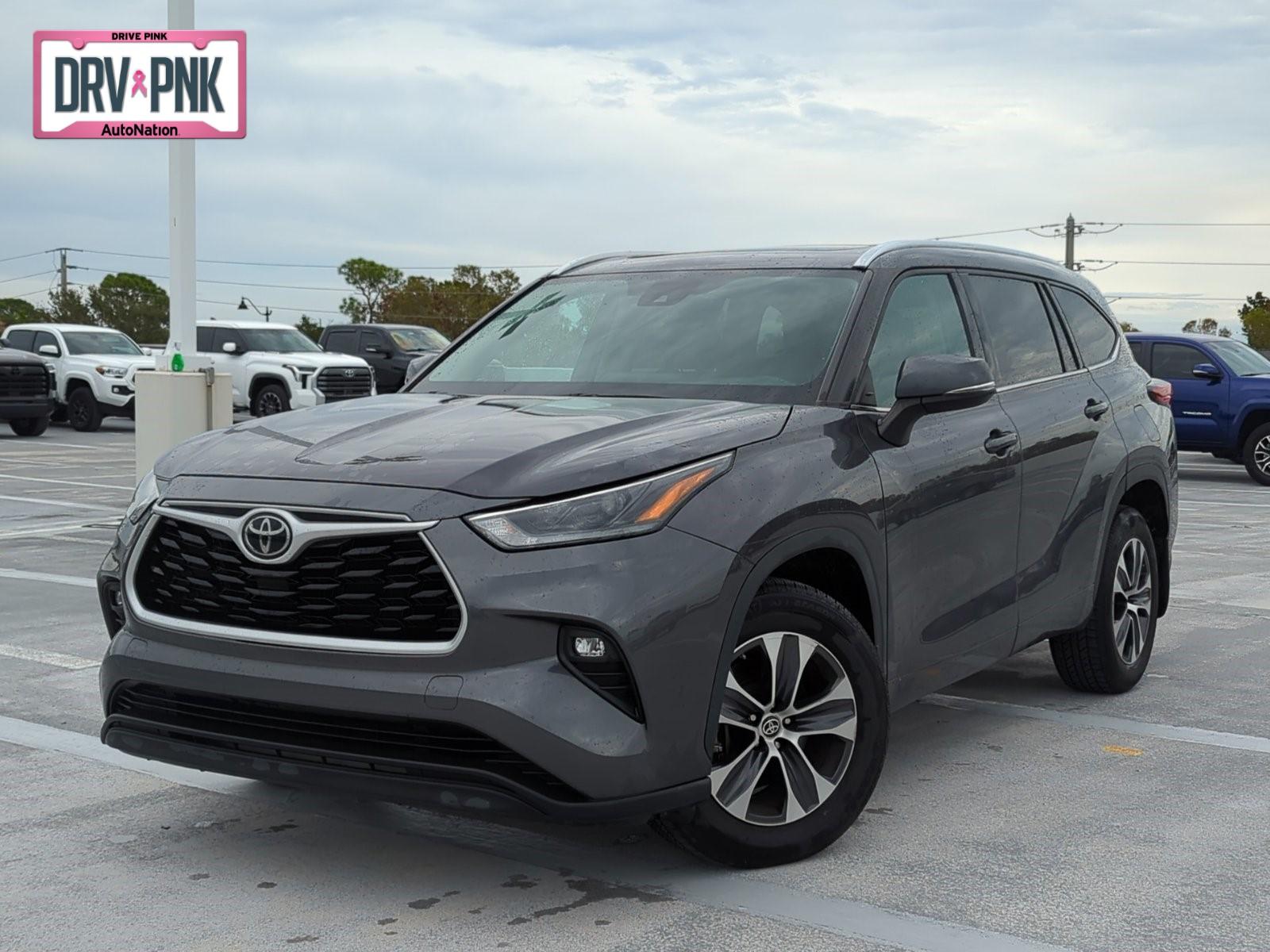 2021 Toyota Highlander Vehicle Photo in Ft. Myers, FL 33907