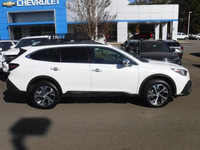 2022 Subaru Outback Vehicle Photo in JASPER, GA 30143-8655