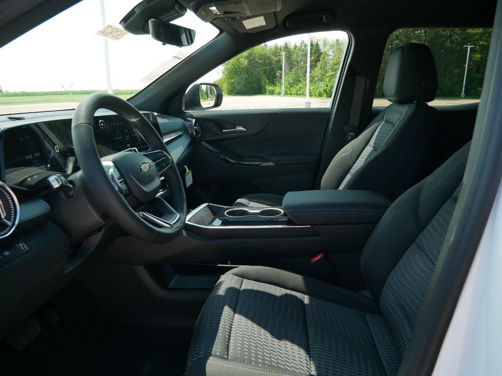 2025 Chevrolet Equinox Vehicle Photo in OWATONNA, MN 55060-4060