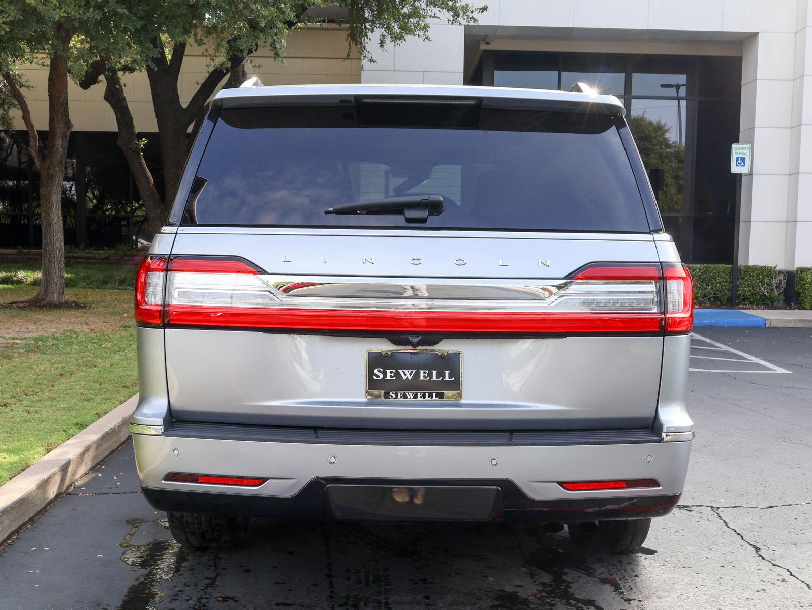 2021 Lincoln Navigator L Vehicle Photo in DALLAS, TX 75209-3095