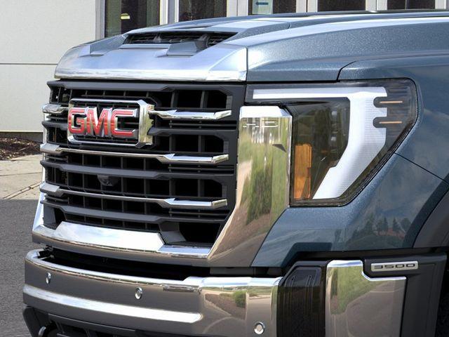 2024 GMC Sierra 3500 HD Vehicle Photo in DANBURY, CT 06810-5034