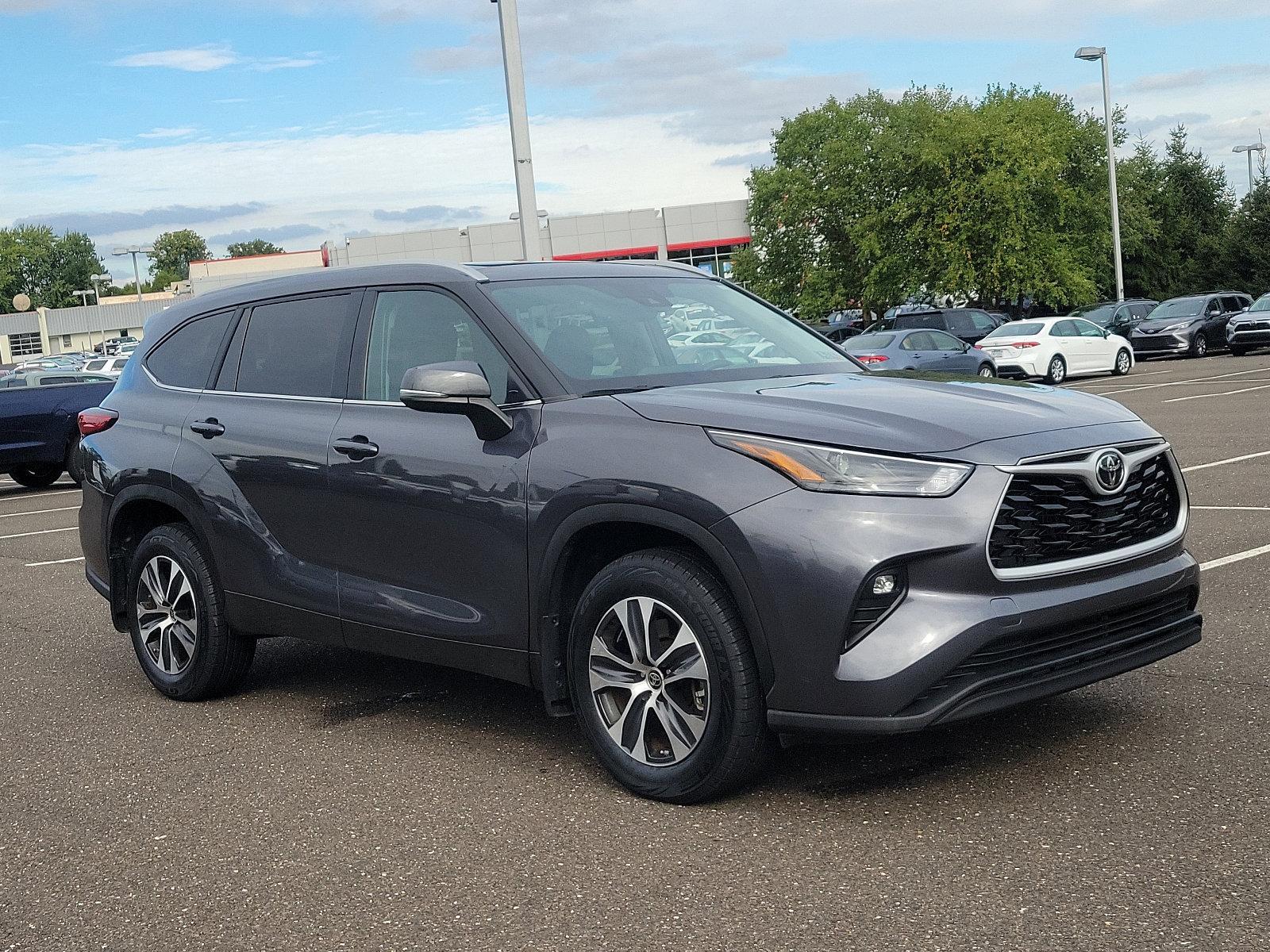 2023 Toyota Highlander Vehicle Photo in Trevose, PA 19053